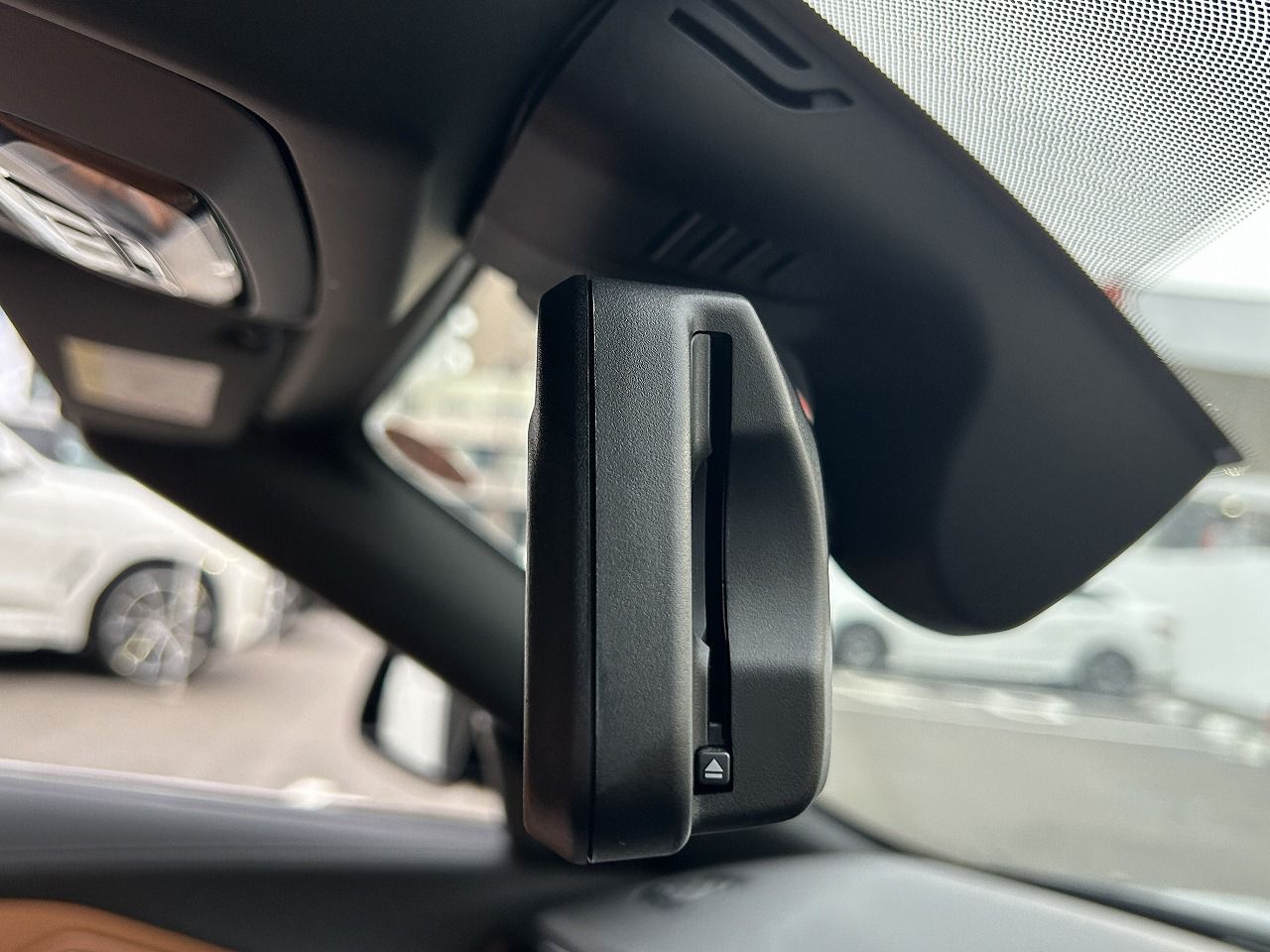 G29 z4 sDrive20i RHD