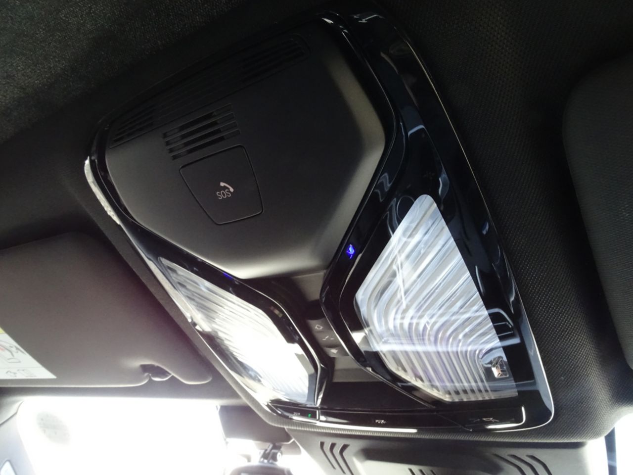 G20 320d xDrive RHD Saloon