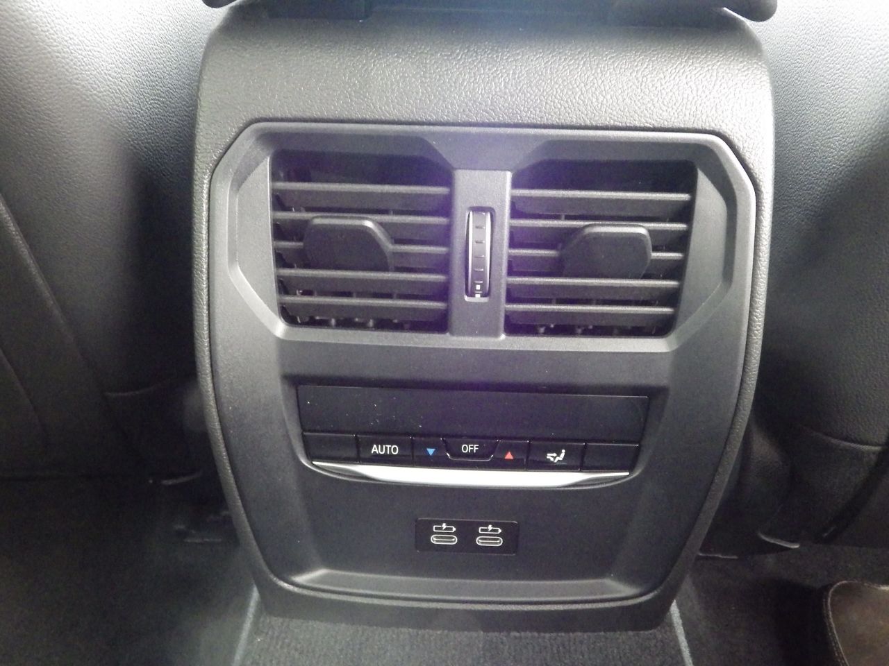 G20 320i Saloon LCI RHD MX