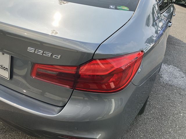 G20 320i Saloon RHD TU