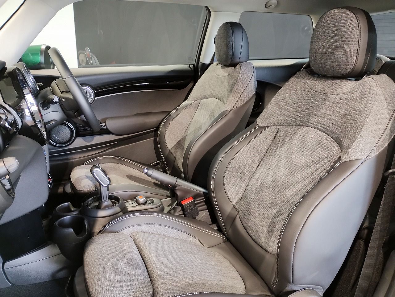 MINI One Hatch RHD F56