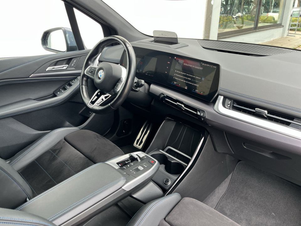 BMW 218