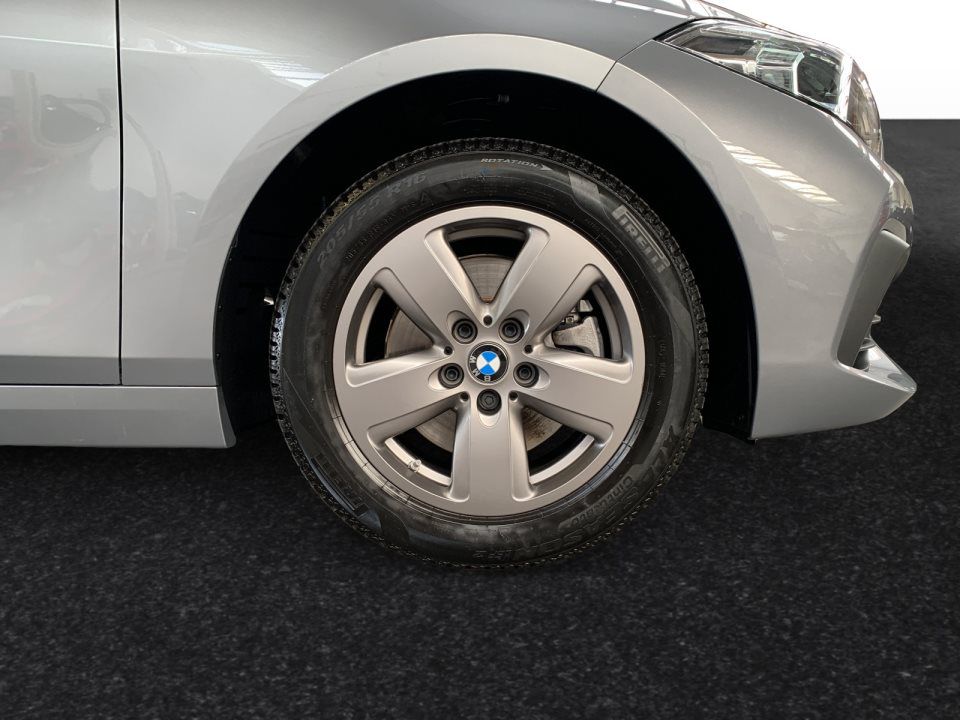 BMW 118