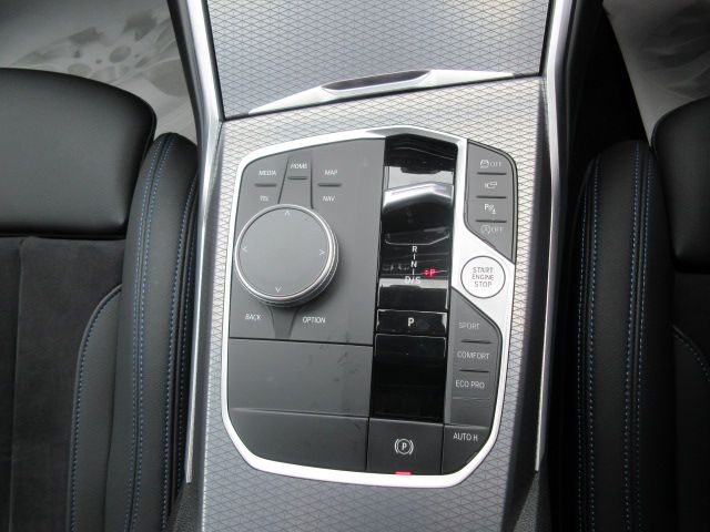 G21 320i Touring LCI RHD