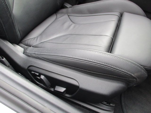 G29 z4 sDrive20i RHD