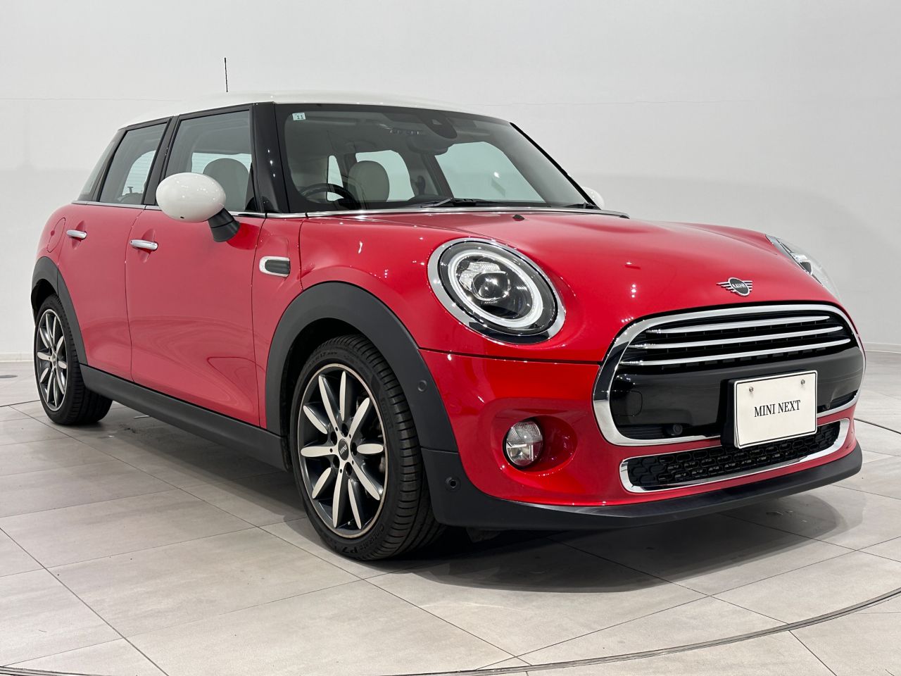 F55 MINI Cooper 5-Door Hatch LCI