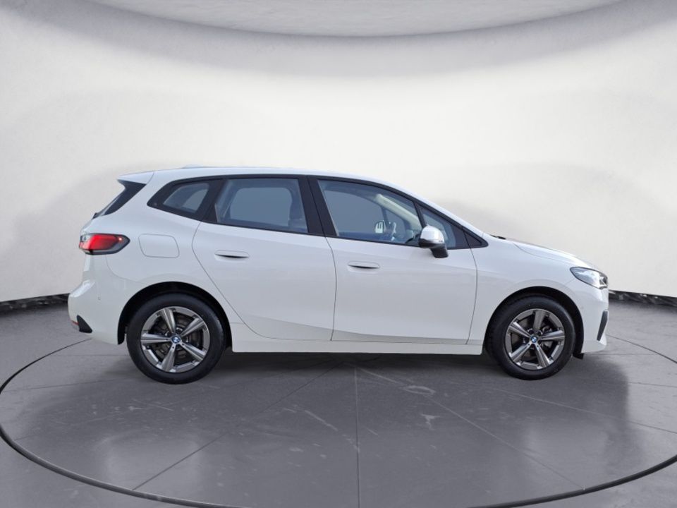 BMW 216