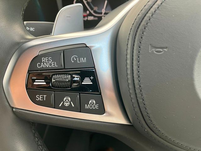 G20 330e Saloon RHD