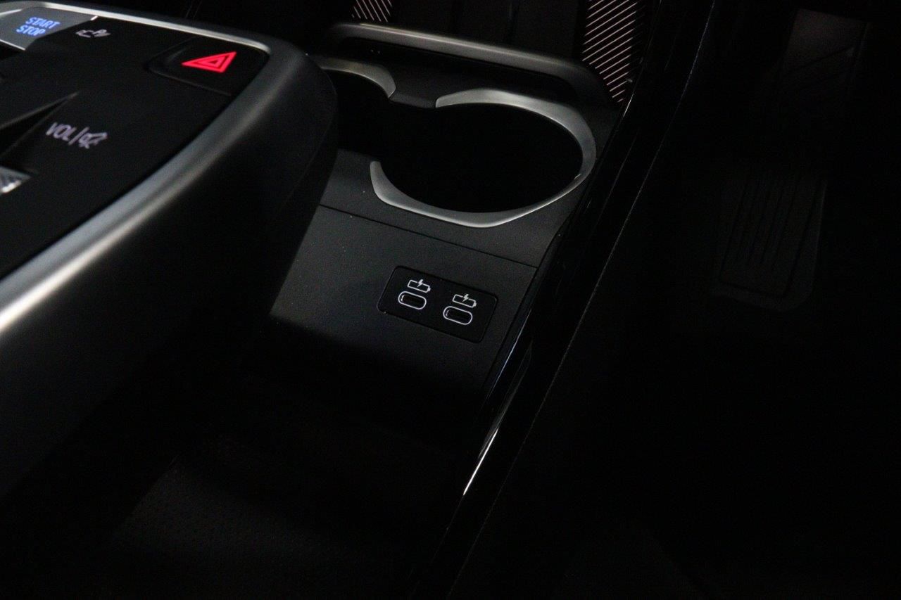 iX2 xDrive30 MSP