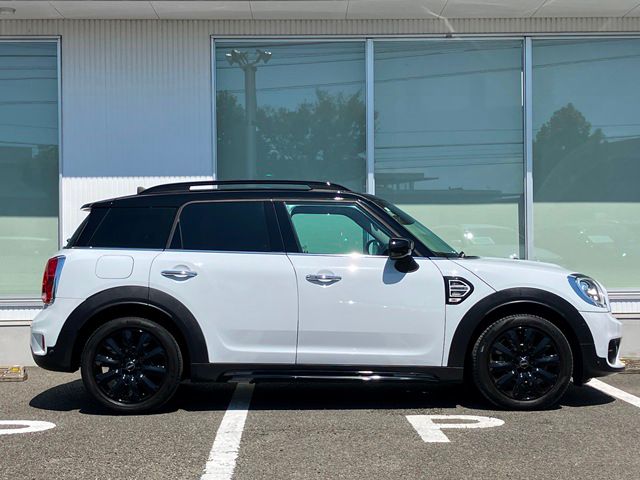 MINI CROSSOVER COOPER D