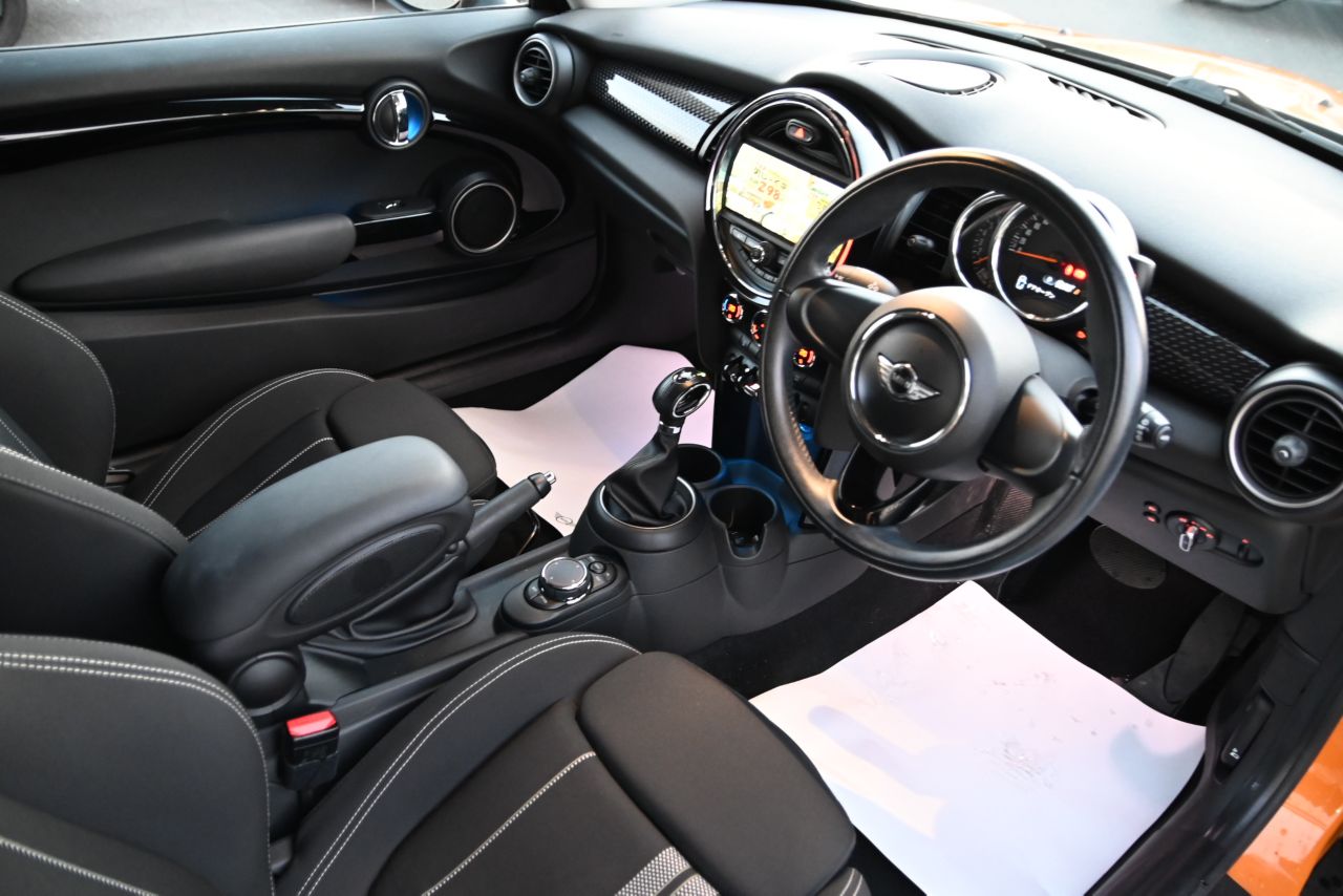 F56 MINI COOPER S