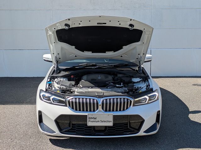 320d xDrive Berline RHD