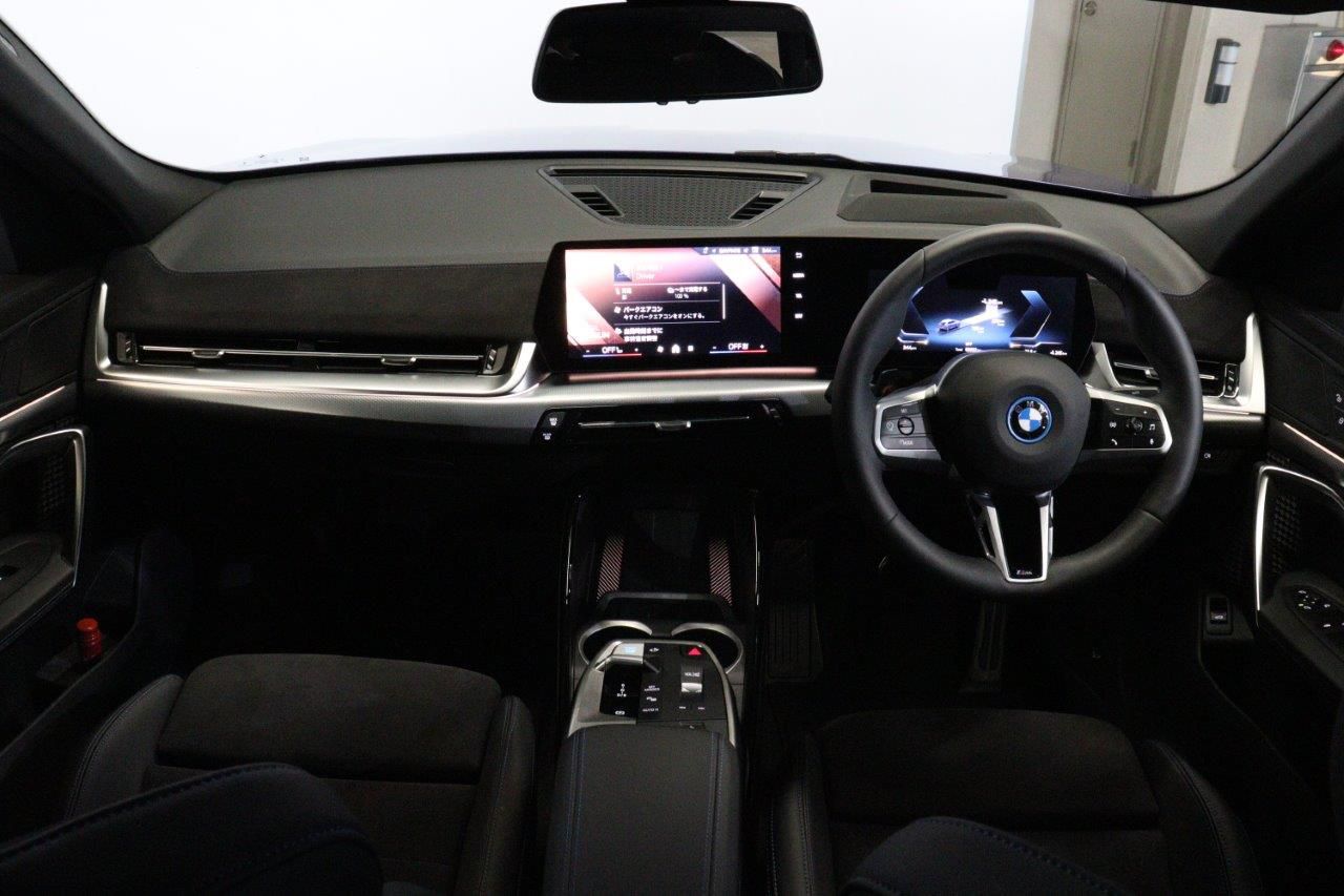 iX2 xDrive30 MSP