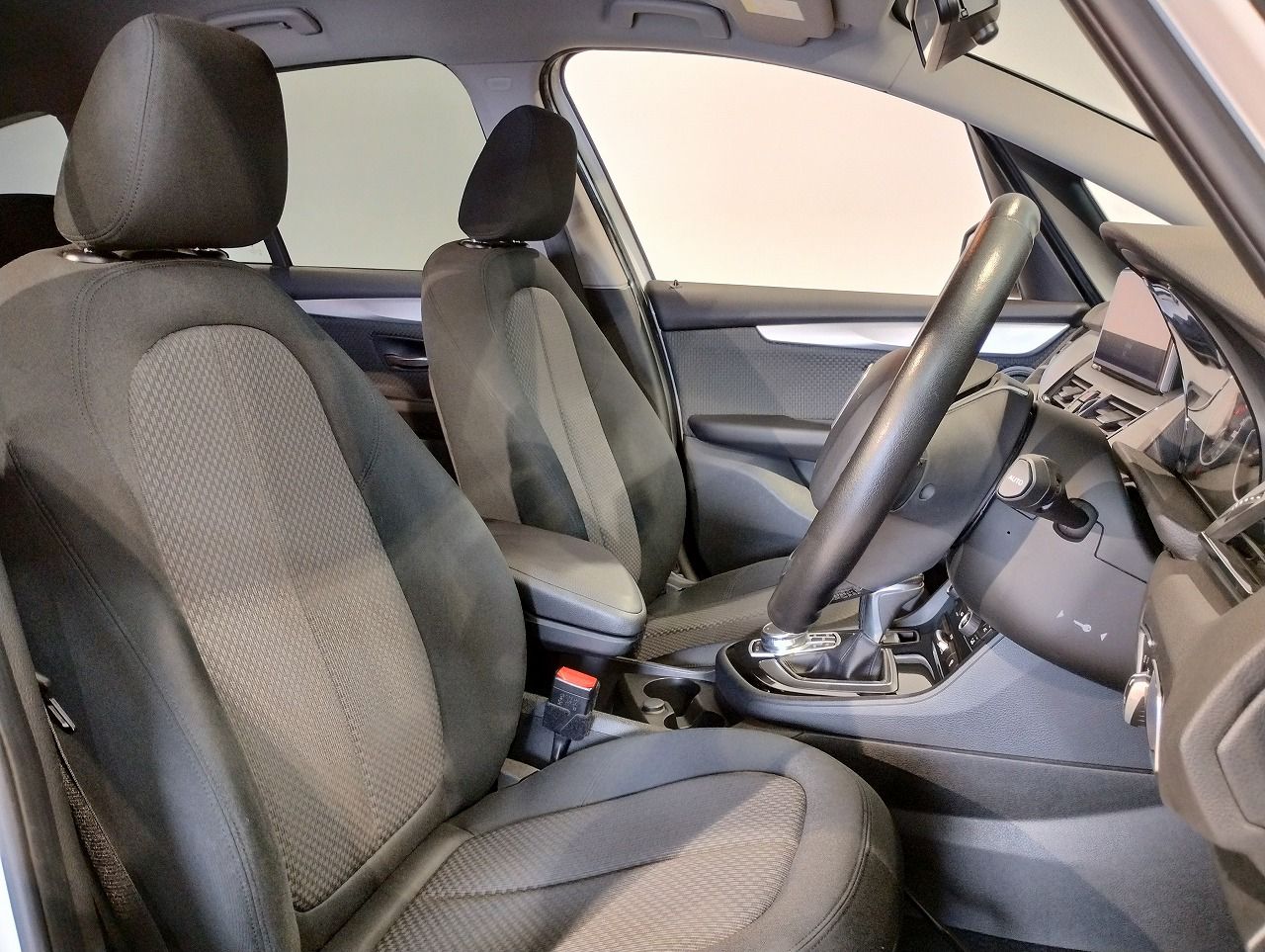 218I GRAN TOURER RHD