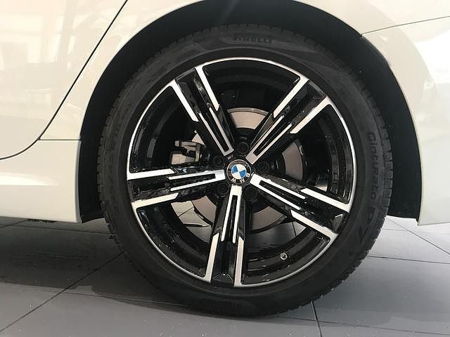 320d xDrive Berline RHD