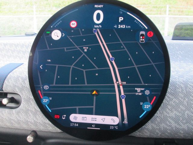 J01 MINI Cooper SE
