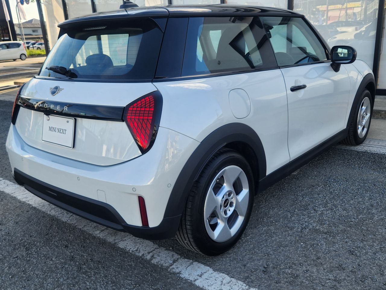 F66 MINI Cooper C 3Dr