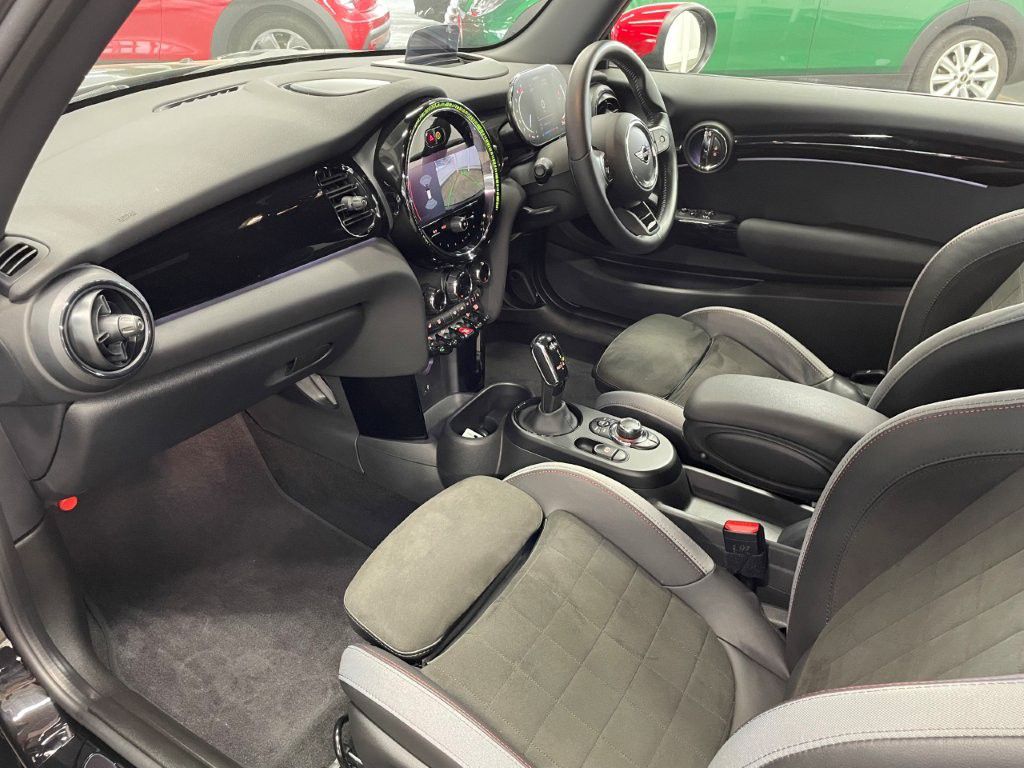 MINI JCW 3 Dr