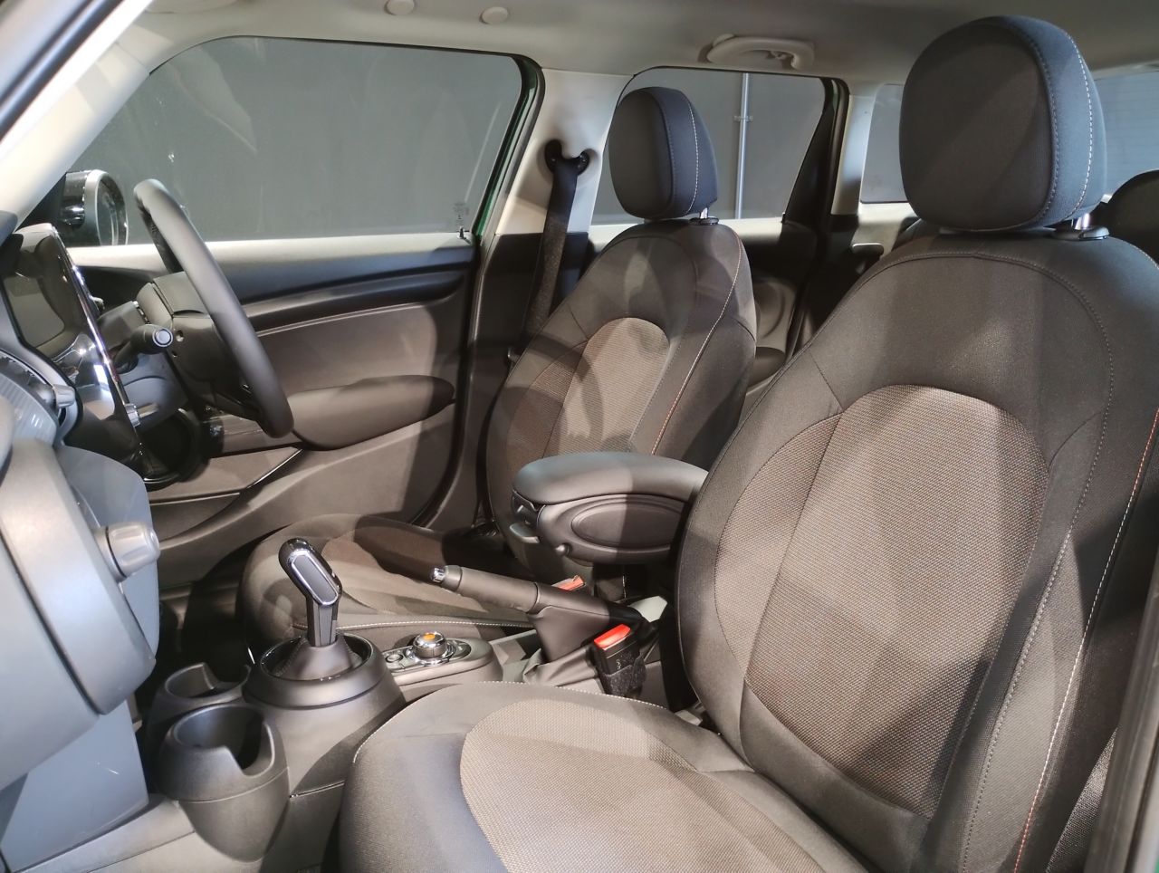 F55 MINI Cooper 5-Door Hatch LCI