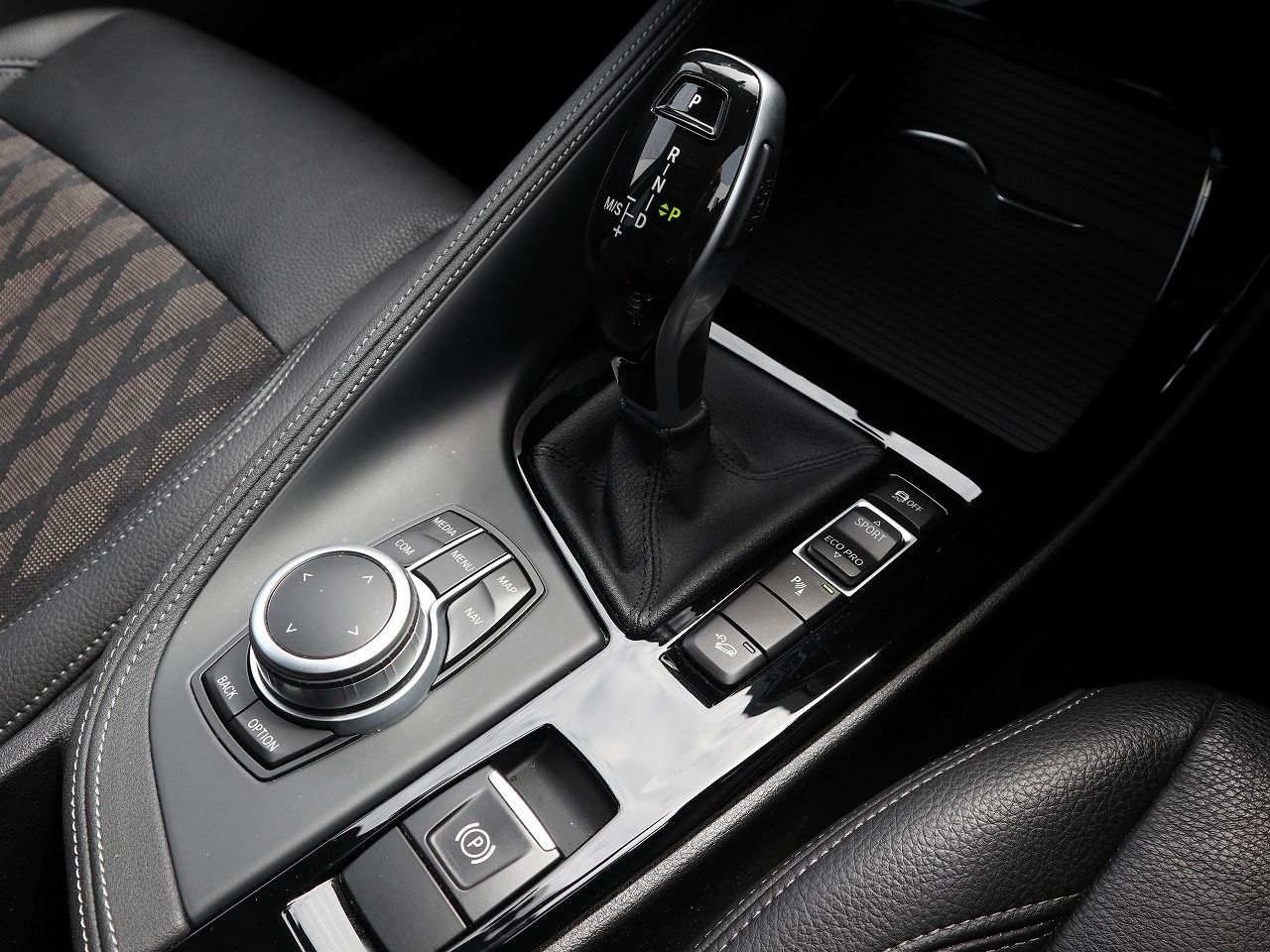 F48 X1 xDrive18d B47 2.0d LCI