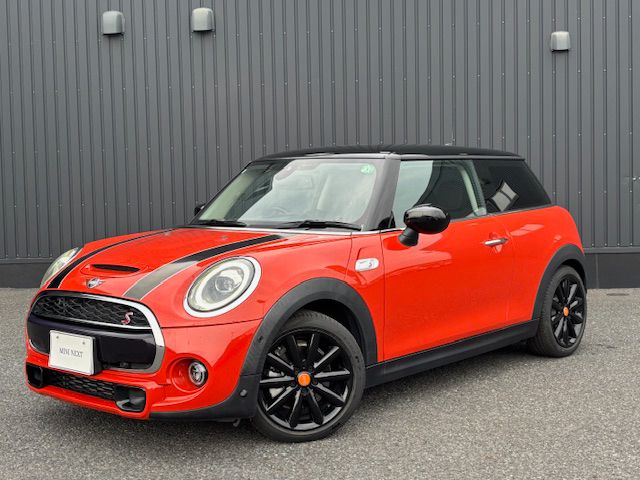 F56 CS