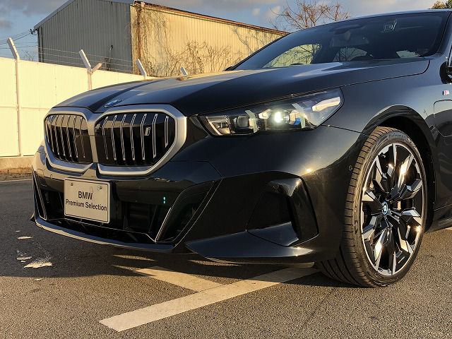 BMW i5 eDrive40 Sedan RHD