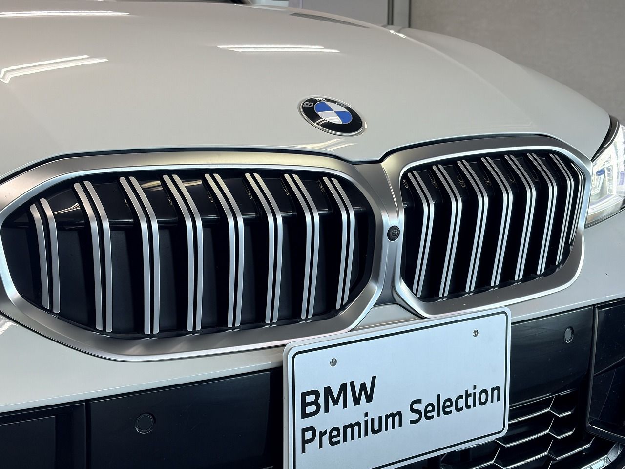 320d xDrive Berline RHD