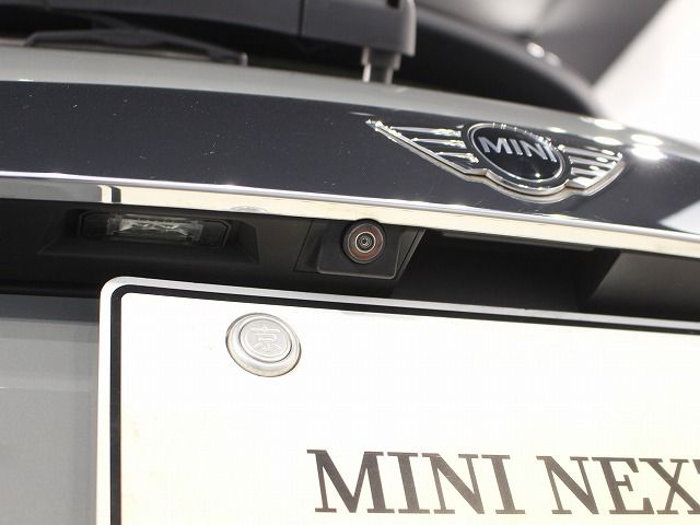 F55 COOPER D (AT)