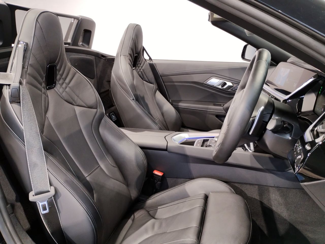 G29 z4 sDrive20i RHD