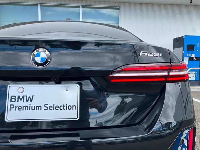 520i Sedan RHD