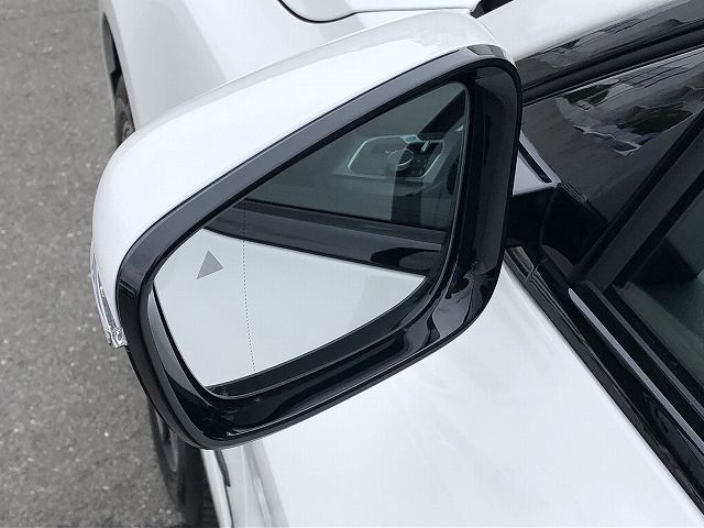 G26 i4 eDrive40 RHD