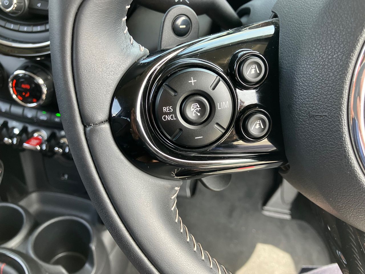 F56 COOPER S D(AT)