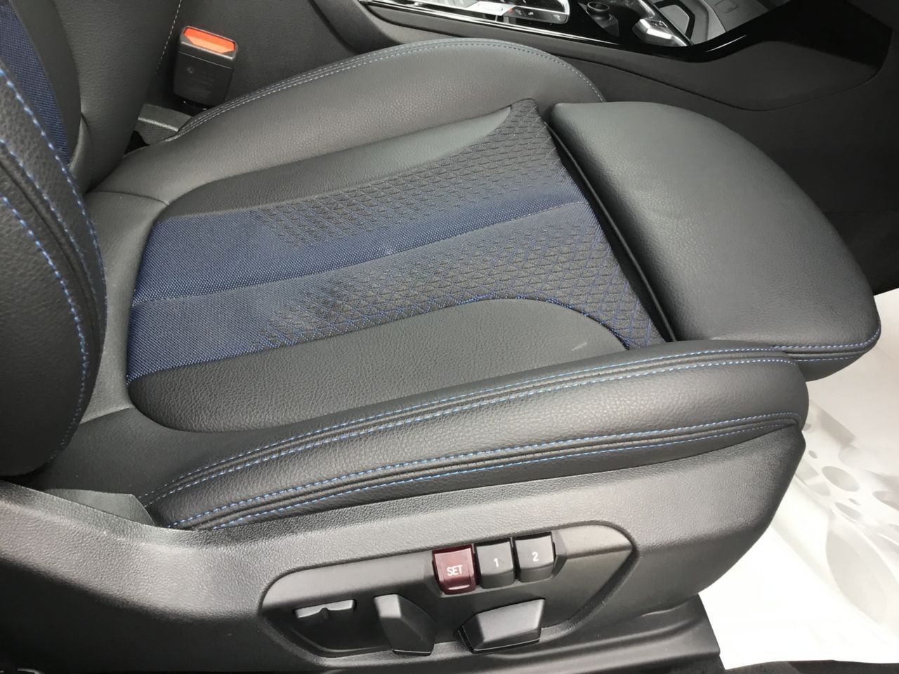 F40 118d Sports Hatch 5-door B47 2.0d