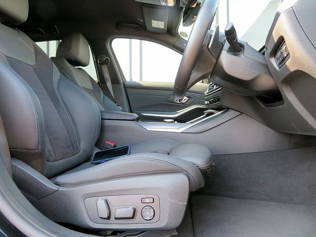 G21 320i Touring LCI RHD