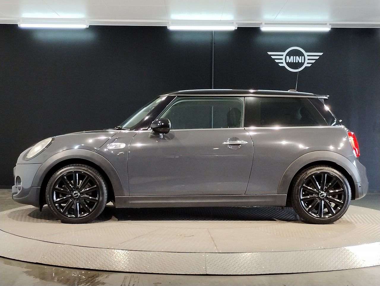 F56 MINI COOPER S