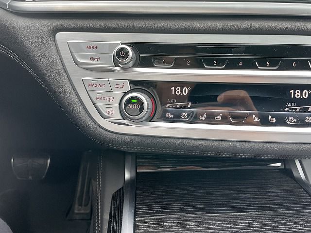 750i xDrive Sedan