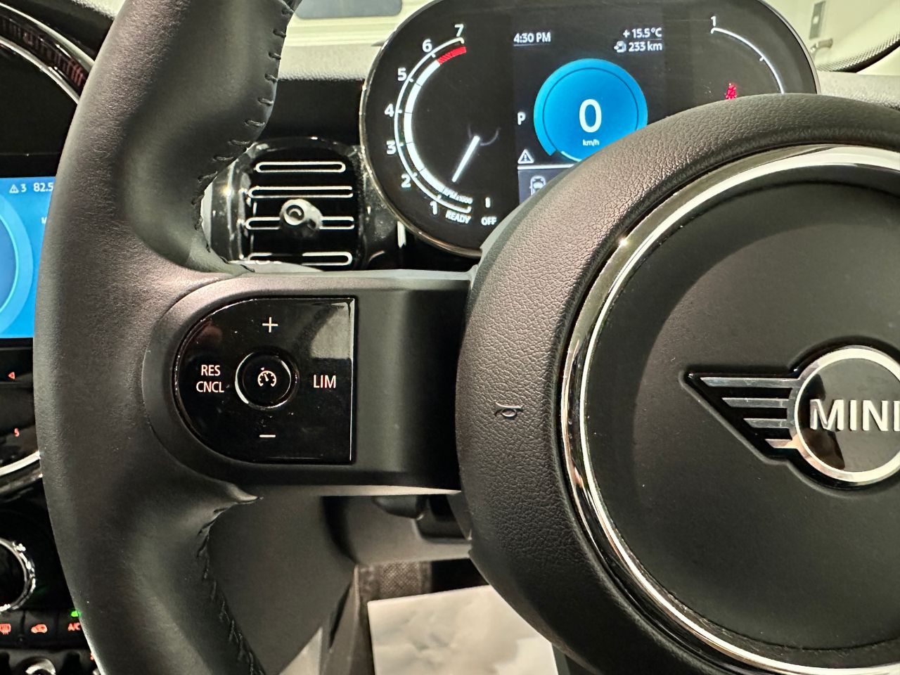 218I ACTIVE TOURER RHD