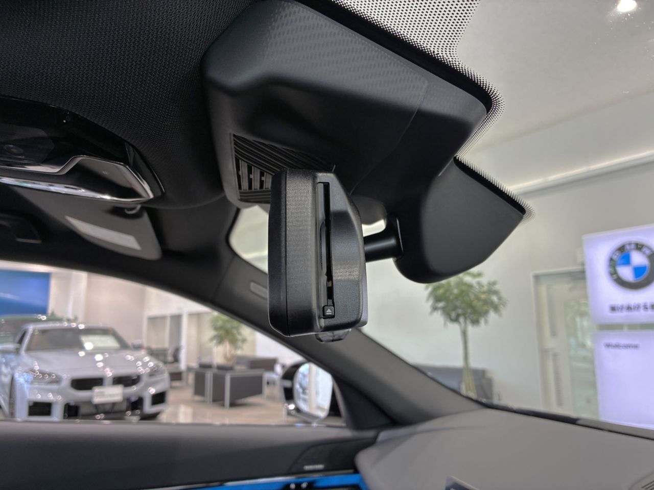 BMW i5 M60 xDrive Sedan RHD