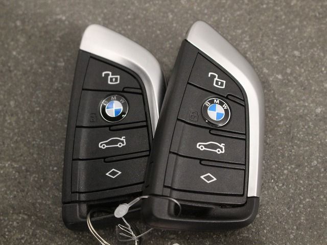 G21 M340i xDrive Touring LCI RHD