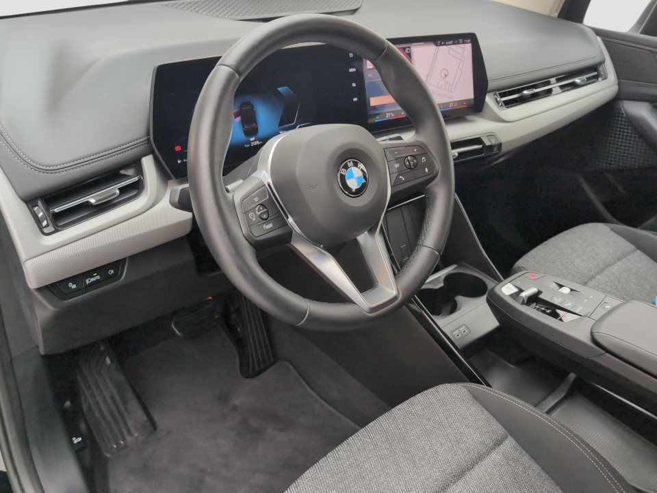 BMW 216