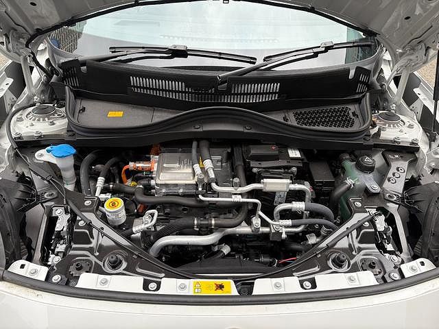 J01 MINI Cooper E