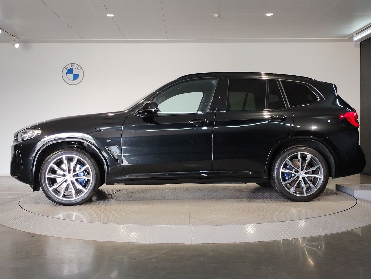 G01 X3 M40i RHD LCI ZA