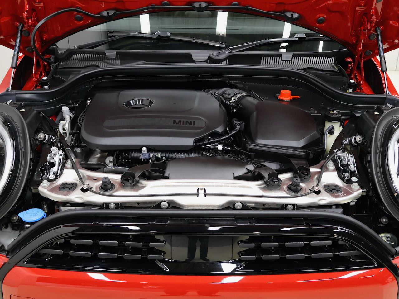 F66 MINI Cooper C 3Dr
