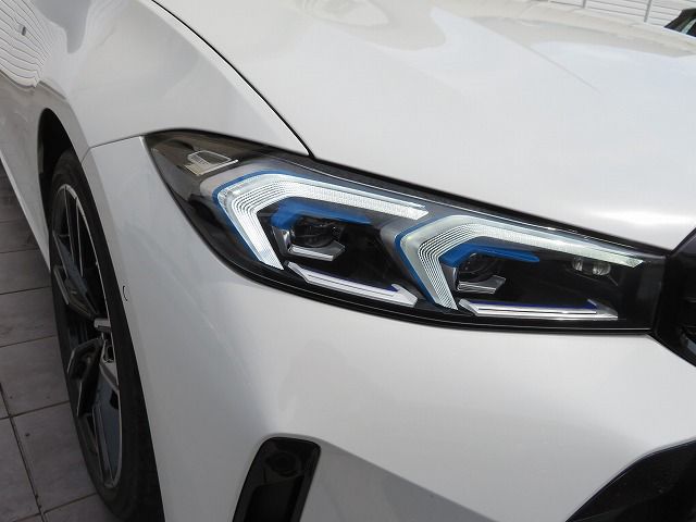 G21 M340i xDrive Touring LCI RHD