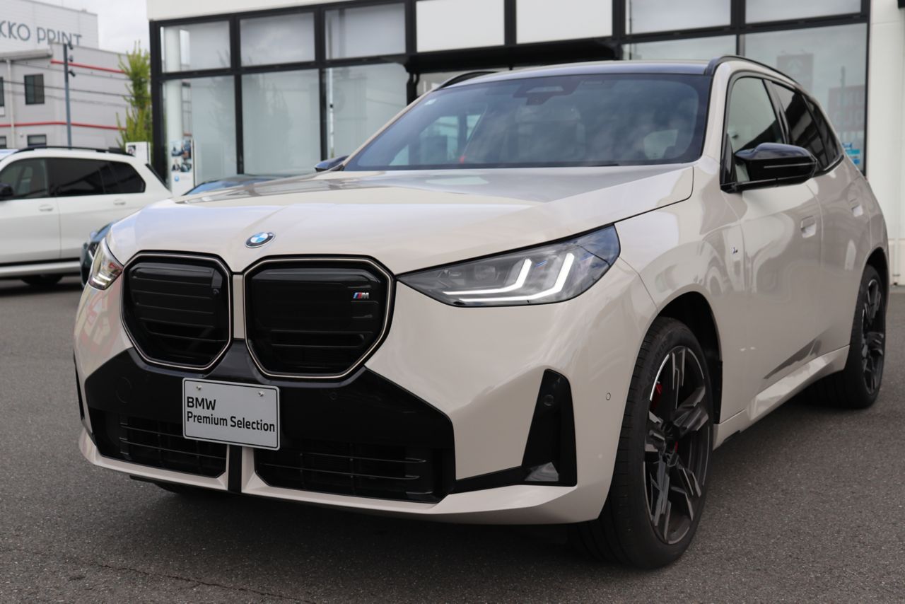 X3 M50 US
