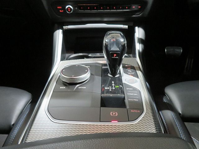 G20 320i Saloon RHD TU