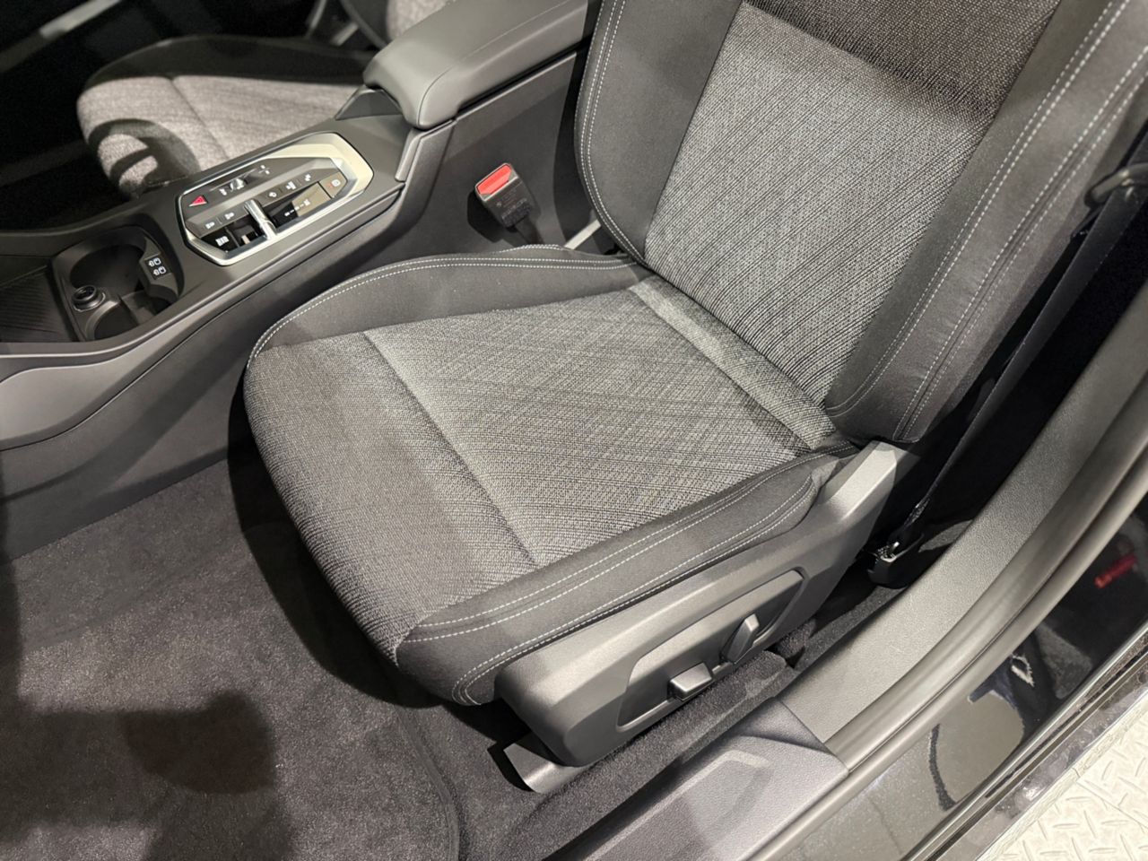 120 Sport Sports Hatch