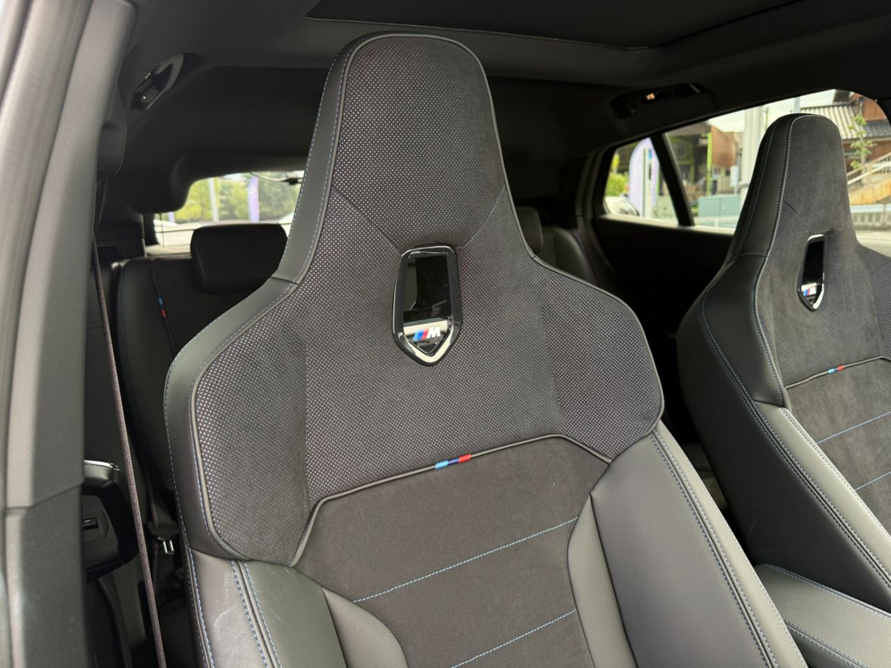 X2 M35i xDrive RHD