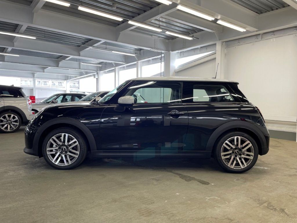 F66 MINI Cooper C 3Dr