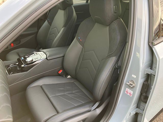 BMW i5 eDrive40 Sedan RHD
